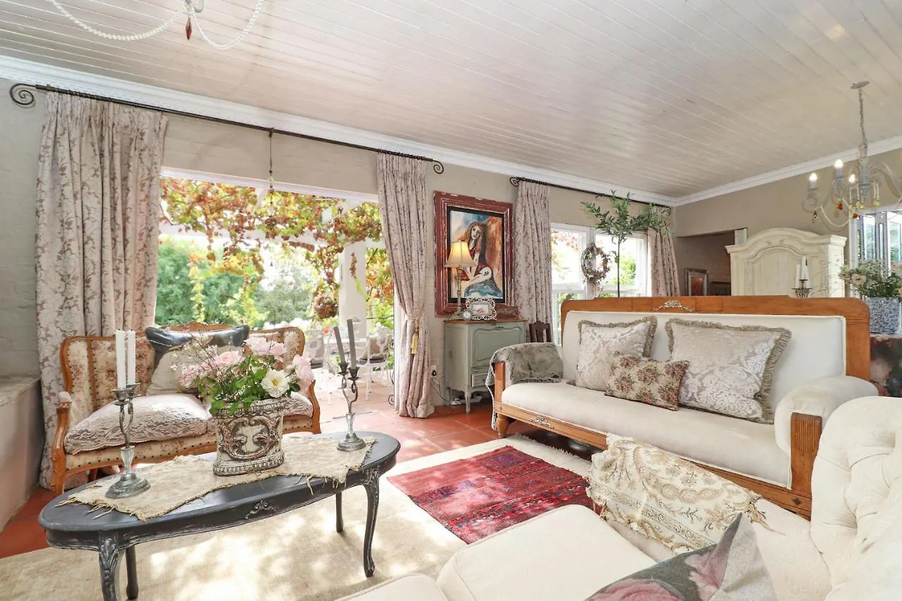 Three Oaks Bed & Breakfast Durbanville