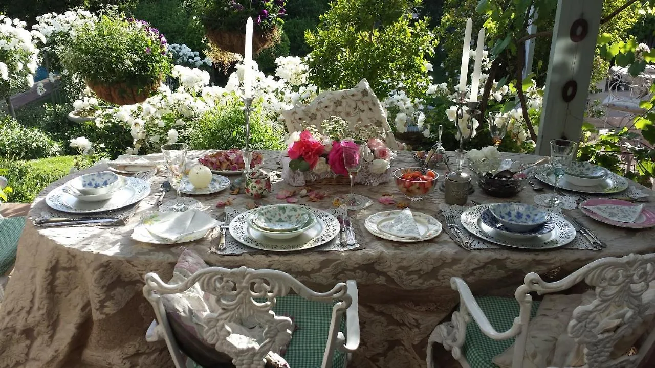 Three Oaks Bed & Breakfast Durbanville