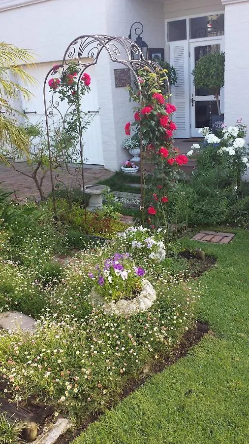 Three Oaks Bed & Breakfast Durbanville