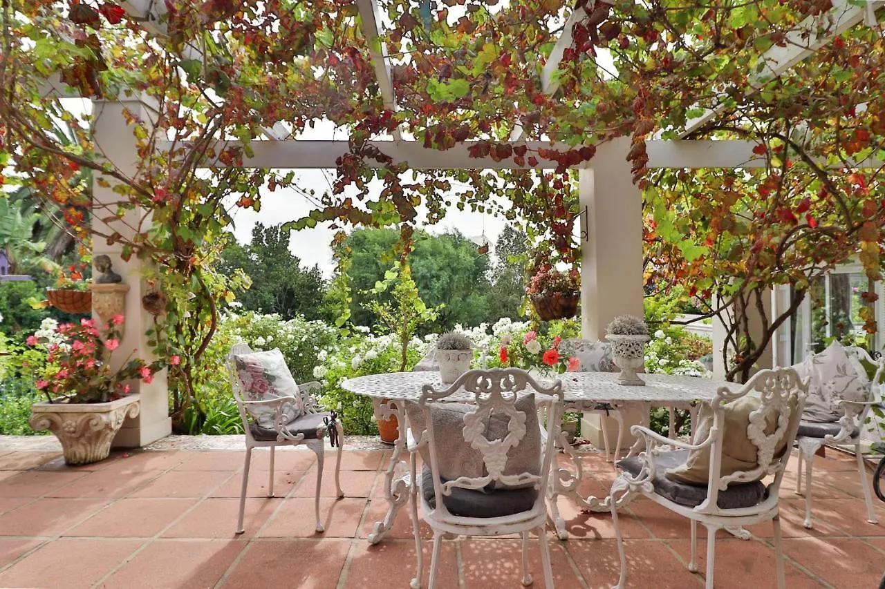 Three Oaks Bed & Breakfast Durbanville