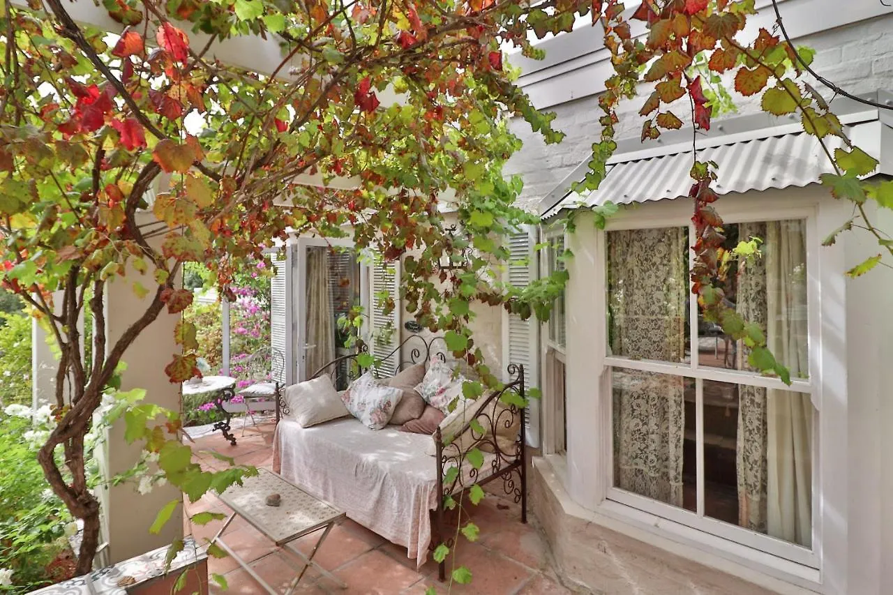 Three Oaks Bed & Breakfast Durbanville 0*,