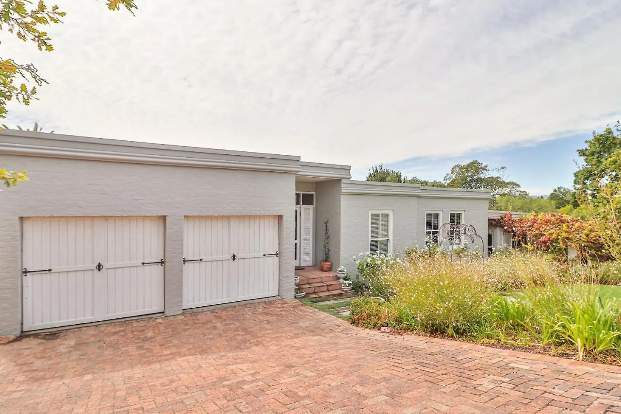 Three Oaks Bed & Breakfast Durbanville 0*,  South Africa