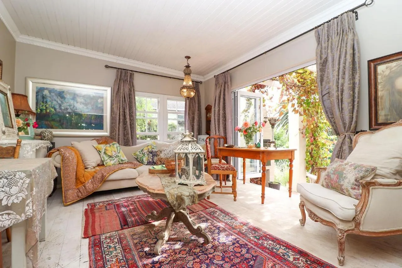 Three Oaks Bed & Breakfast Durbanville
